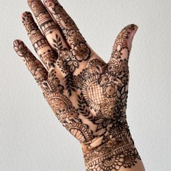 Henna Kala by Swathi
