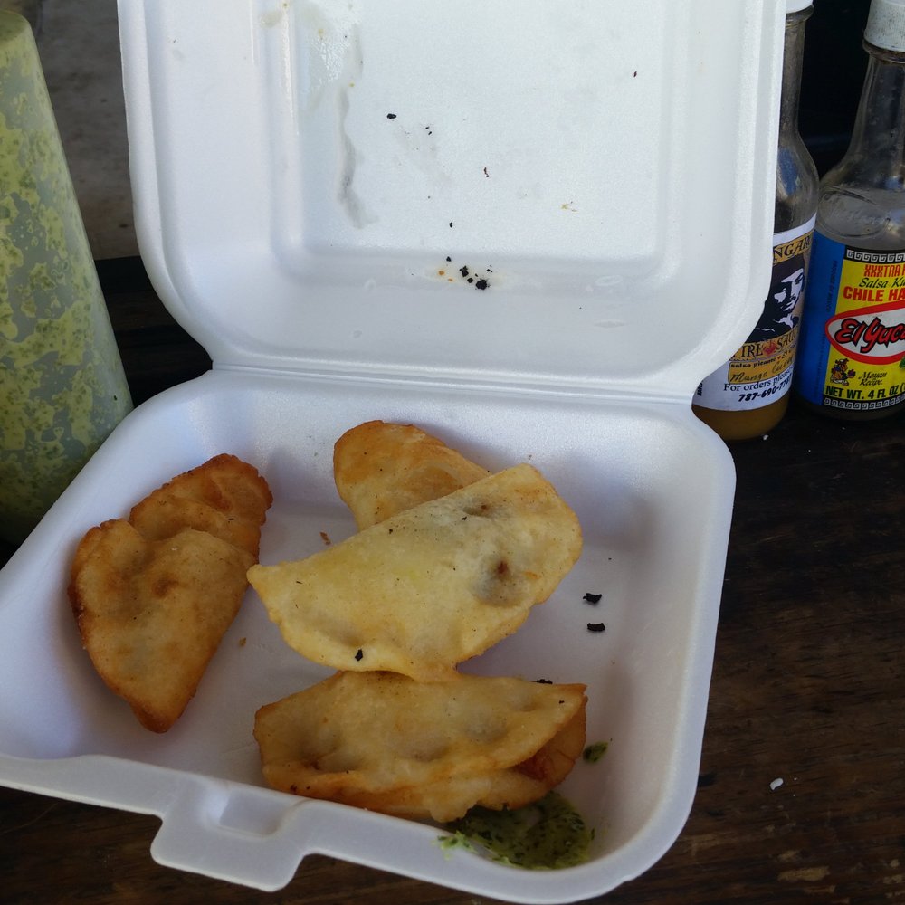 Los Chamos Arepas - Empanadas - Venezuelan Near Me - Carolina, Puerto Rico Los Chamos Arepas - Empanadas - Venezuelan Near Me - Carolina, Puerto Rico