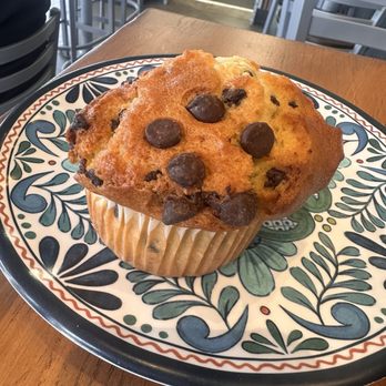 Latte Love Coffee - Choc chip muffin - Coffee & Tea Near Me - Warwick, Rhode Island Latte Love Coffee - Choc chip muffin - Coffee & Tea Near Me - Warwick, Rhode Island