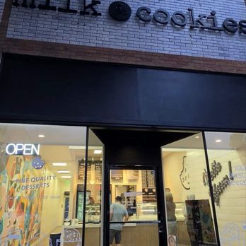 Milk & Cookies - Bakeries Near Me - Fullerton, California Milk & Cookies - Bakeries Near Me - Fullerton, California