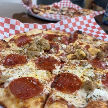 Royal Pizza - Pizza Near Me - San Antonio, Texas Royal Pizza - Pizza Near Me - San Antonio, Texas