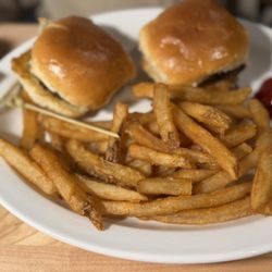 The Ale House Columbia - Kids sliders meal