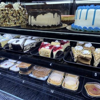 Pinecrest Bakery - Cuban Near Me - Miami, Florida