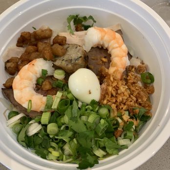 Traiteur Oishii Sushi - Hu tieu - Caterers Near Me - Montreal, Quebec Traiteur Oishii Sushi - Hu tieu - Caterers Near Me - Montreal, Quebec