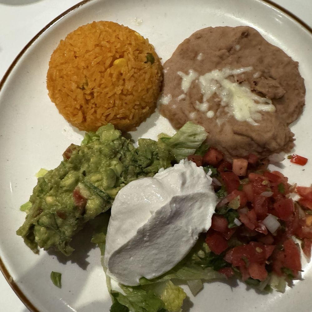 Rosa Mezcal Cocina Mexicana - Sides to go with the shrimp fajita platter - Mexican Near Me - Eustis, Florida Rosa Mezcal Cocina Mexicana - Sides to go with the shrimp fajita platter - Mexican Near Me - Eustis, Florida