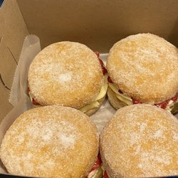 The Mad Batter Bakery And Cafe