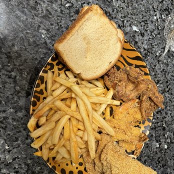 Tasty Delight - 3 Way Combo, 3 fish, 3 shrimp, 3 wings, seasoned fries - Seafood Near Me - Vallejo, California Tasty Delight - 3 Way Combo, 3 fish, 3 shrimp, 3 wings, seasoned fries - Seafood Near Me - Vallejo, California