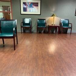 Ivan A Calderon, MD - Waiting area