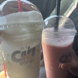 Thai coffee and strawberry banana smoothie Thai coffee and strawberry banana smoothie
