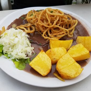 Valenta's Stammbeisl - Roast beef with potatoes - Austrian Near Me - Vienna, 9 Valenta's Stammbeisl - Roast beef with potatoes - Austrian Near Me - Vienna, 9