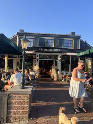 Cafe Brasserie Het Heerenhuis by null