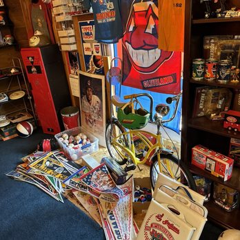 The Retro Attic - Vinyl Records Near Me - Akron, Ohio The Retro Attic - Vinyl Records Near Me - Akron, Ohio