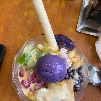 Max's Restaurant - Halo halo - Restaurants Near Me - Taguig, NCR Max's Restaurant - Halo halo - Restaurants Near Me - Taguig, NCR
