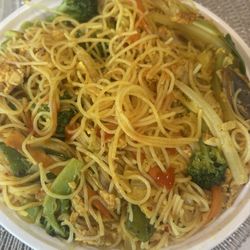 Hunan of Stow - Vegetable Mei fun with curry sauce