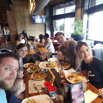 matchbox - Pizza Near Me - Arlington, Virginia
