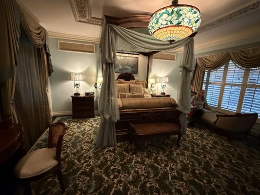 21 Royal by null