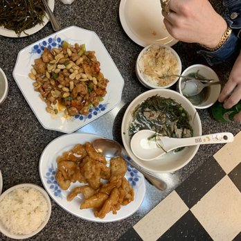 Home Taste - Kung pow chicken, Rice, seaweed & pork bone soup, seaweed salad - Chinese Near Me - Buffalo, New York