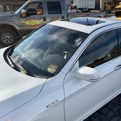 Classico Auto GLASS - Windshield damage.