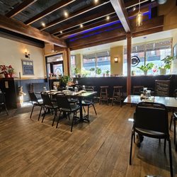 Keg and kraken  - Front Dining area and entrance