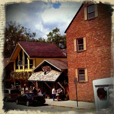 Hobnob Corner by null