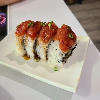 Azukar Sushi - Sushi Bars Near Me - Sacramento, California Azukar Sushi - Sushi Bars Near Me - Sacramento, California