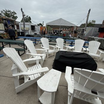 Full Moon Pizza - Food Trucks Near Me - Petoskey, Michigan Full Moon Pizza - Food Trucks Near Me - Petoskey, Michigan