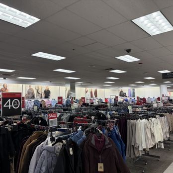 Kohl's - Department Stores Near Me - STATEN ISLAND, New York