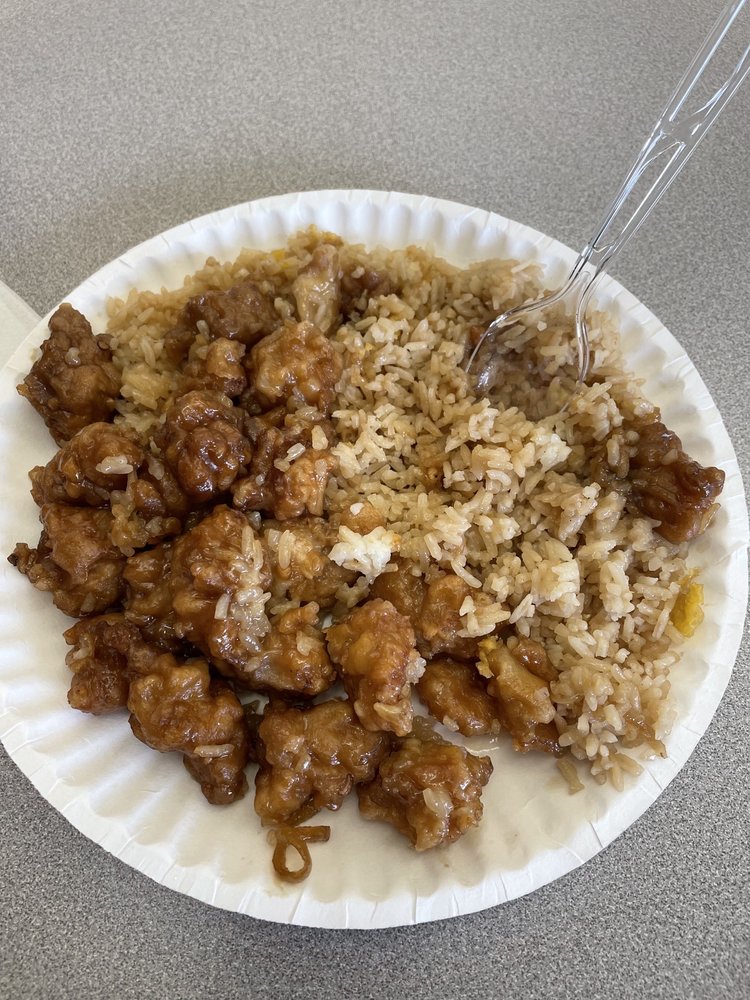 CHOPSTICK HOUSE 32 Photos & 57 Reviews 5522 N 103rd St, Omaha, NE