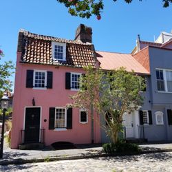The Pink House Gallery