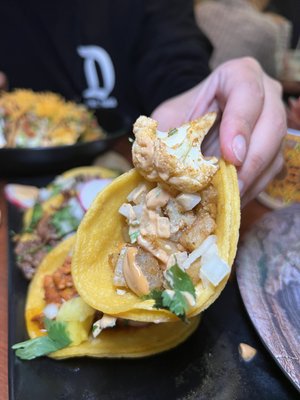 El Halal Amigos by null