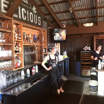 Blackbird Tavern - Gastropubs Near Me - Temecula, California