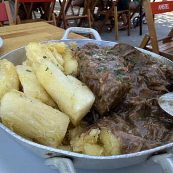 Pattada Restaurante - Carne "Louca" de Panela - Brazilian Near Me - Barra da Tijuca, RJ
