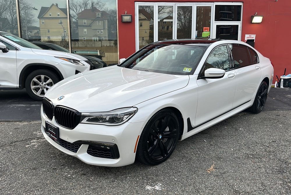 M&M AUTO BROKERS ON BROADWAY Updated September 2024 12 Photos 591