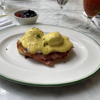 Sadelle's - Ham benidect - Breakfast & Brunch Near Me - Las Vegas, Nevada