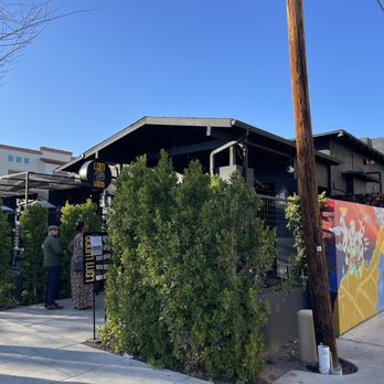 Lom Wong - Outside - Thai Near Me - Phoenix, Arizona Lom Wong - Outside - Thai Near Me - Phoenix, Arizona