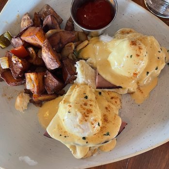 Hen Quarter - EGGS BENEDICT - Southern Near Me - Alexandria, Virginia Hen Quarter - EGGS BENEDICT - Southern Near Me - Alexandria, Virginia