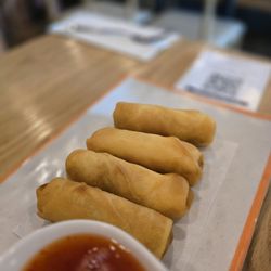 Kobe Japanese Steakhouse - Spring rolls