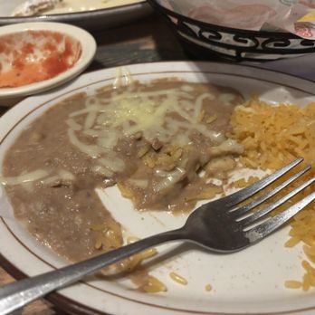 El Porton Inc Dba Mi Patron - Rice and Beans on a chipped plate (my daughter ate mine and hers) - Mexican Near Me - Forest, Virginia El Porton Inc Dba Mi Patron - Rice and Beans on a chipped plate (my daughter ate mine and hers) - Mexican Near Me - Forest, Virginia