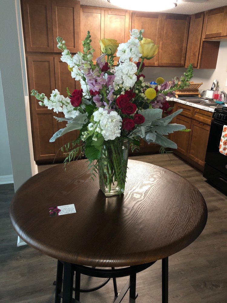 ELIZABETH’S GARDEN Updated September 2024 35 Photos & 18 Reviews