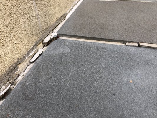 R. Ulrich and Sons Logo