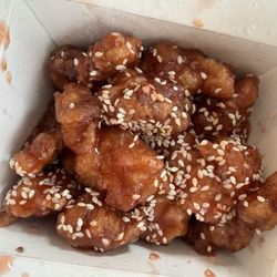 Wing Chong Restaurant - Sesame Chicken