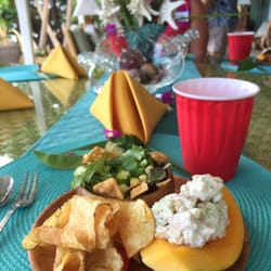 Home Tours Hawaii - The lunch course!