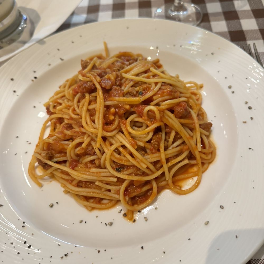 Spaghetti bolognese Spaghetti bolognese