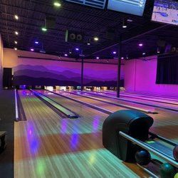 The Wild Game Entertainment Experience - Evergreen - Cool view of the lanes