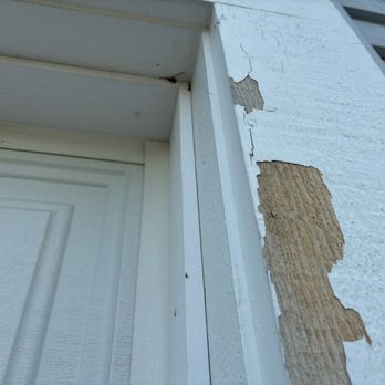 Sharper Impressions Painting - Old paint peeling off porch post - Painters Near Me - Plain City, Ohio Sharper Impressions Painting - Old paint peeling off porch post - Painters Near Me - Plain City, Ohio