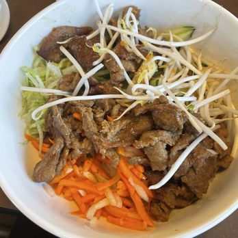 Vietnam Cafe - Grilled beef bún, no onions. - Vietnamese Near Me - Overland Park, Kansas Vietnam Cafe - Grilled beef bún, no onions. - Vietnamese Near Me - Overland Park, Kansas