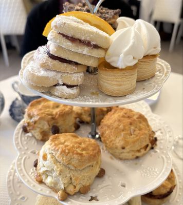 Val's English Tea and Pie Shop