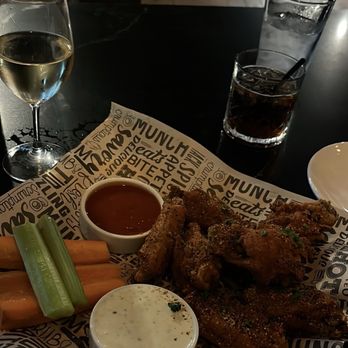Derby - Houston - chili garlic chicken wings - Southern Near Me - Houston, Texas Derby - Houston - chili garlic chicken wings - Southern Near Me - Houston, Texas
