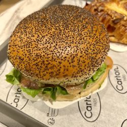Maison Carton - Wonderful smoked salmon and avocado on sesame brioche