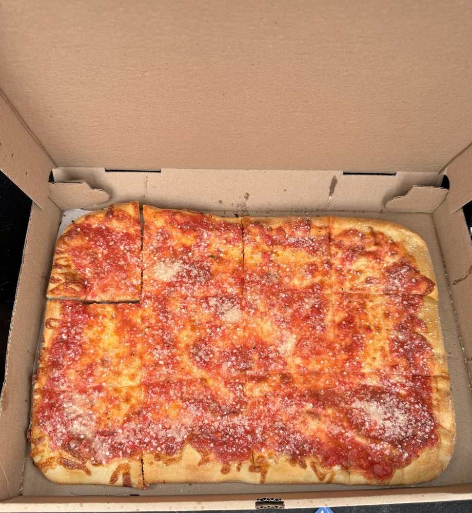 Food from Primo Pizza At The Kettle